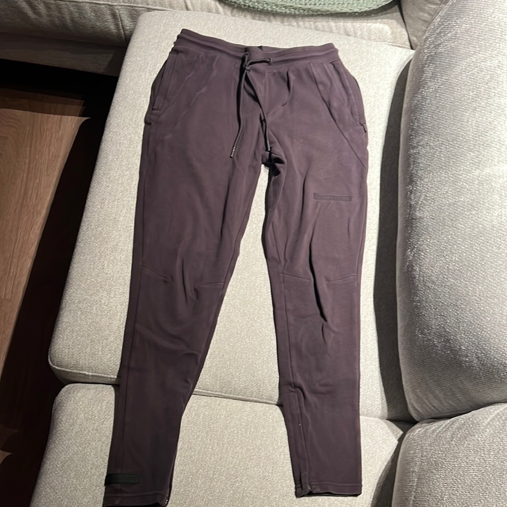Alphalete Identity Joggers